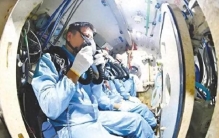 海下64米，世界最长海底高铁隧道完成批量“换牙”