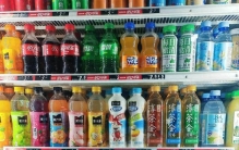 国内9大饮料巨头真实排名！娃哈哈靠情怀硬扛，康师傅掉队。