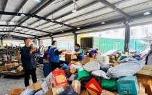 衣服全是“假货”？所谓大牌都是假的，质量差到不如地摊！