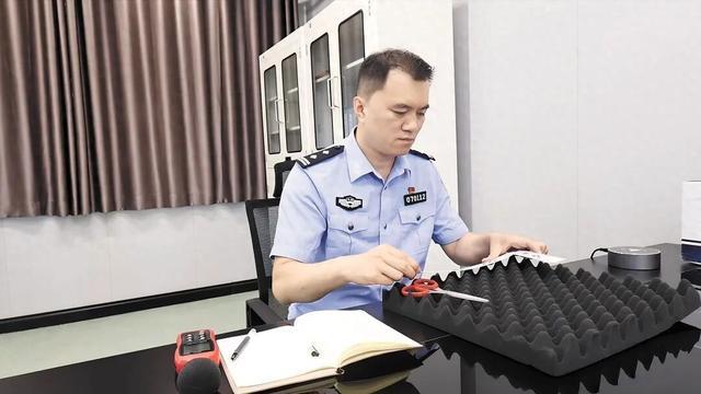 潜逃26年的嫌疑人,他靠声像技术一追到底!