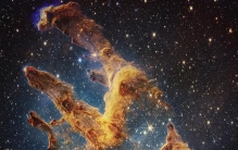 哈勃望远镜拍到的创生之柱星云，早在6000年前就塌了？