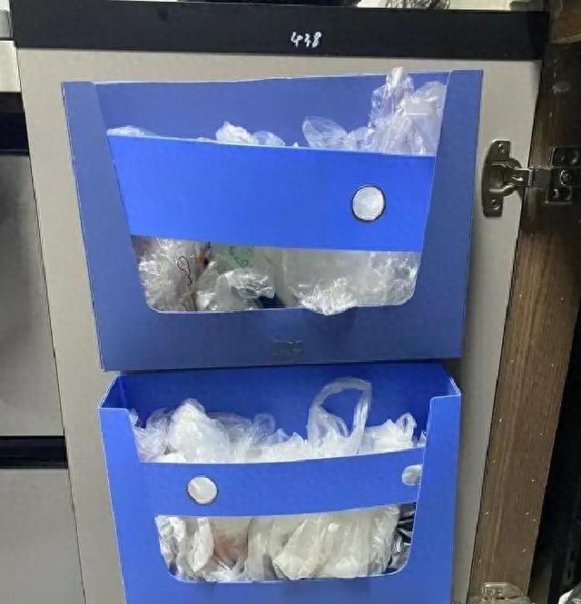 被年轻人的“办公神器”惊到了!以前:瞧不上,现在:真香