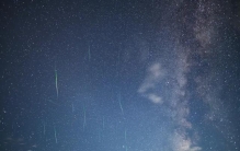 本世纪最牛观星日！8月12号，四件天文奇观齐聚，错过再等19年！