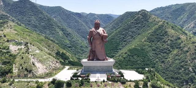 世界上最高的关公圣像:站在80米巨像脚下,我才真正懂得什么叫震撼!