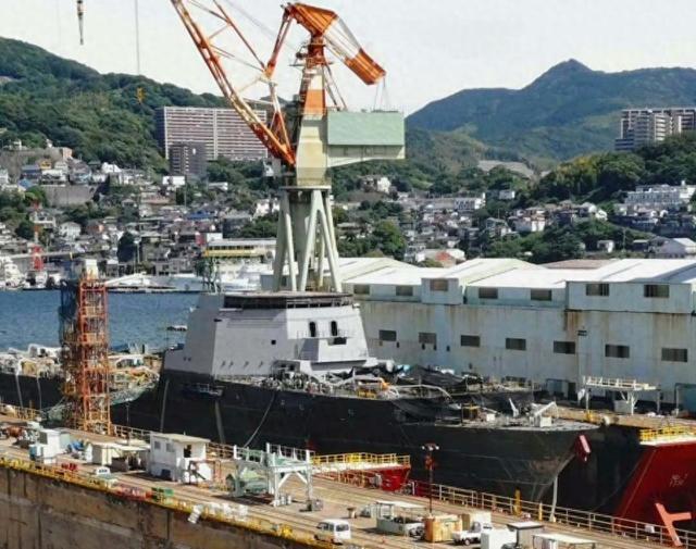 128垂发1.6万吨!日本巨舰叫板055欲登顶全球,野心彻底藏不住了