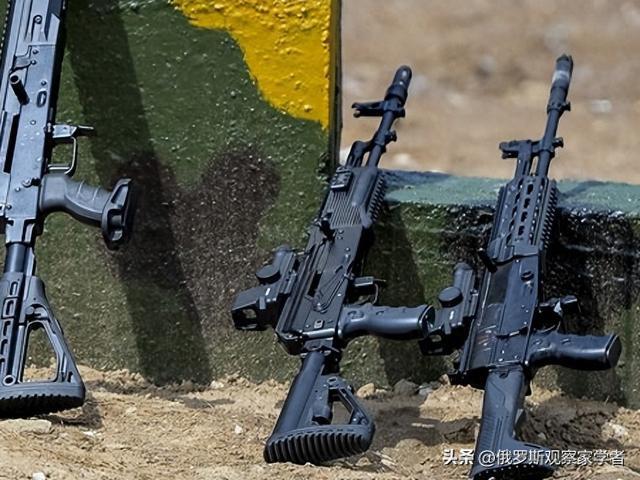 全球武器专家评出特别军事行动中最受欢迎自动步枪。
