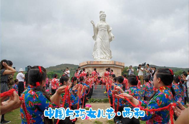 乞巧节不是一场商业演出，而是西和人的"精神身份证"