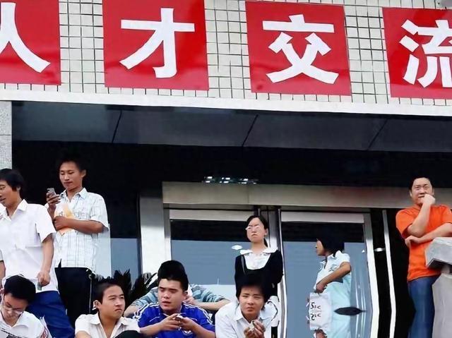 中国人口腰斩,全球最大挑战来了