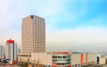 莱芜最强超市的消失：一座城市商业天花板的坍塌与反思