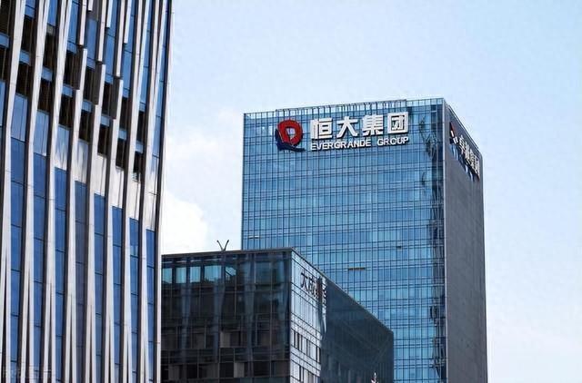 同楼两命!许家印输给杠杆,李华靠收租印证商业铁律