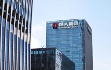 同楼两命！许家印输给杠杆，李华靠收租印证商业铁律