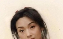 吴倩莲现状曝光满头白发逛菜市场放下顶流人生活成娱乐圈最清醒人