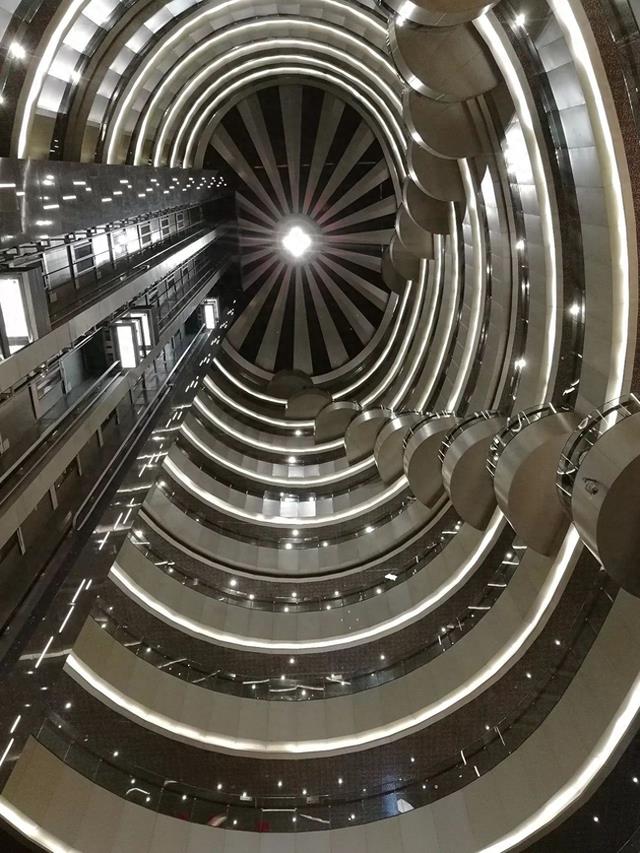商场三楼以上没人逛?在利和灯博做设计,我学到了最狠的一课