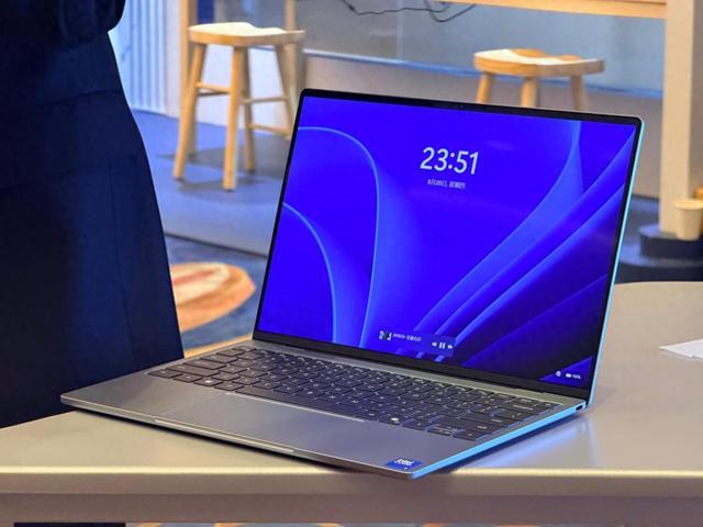 经典系列回归!上手体验戴尔XPS 13 2026
