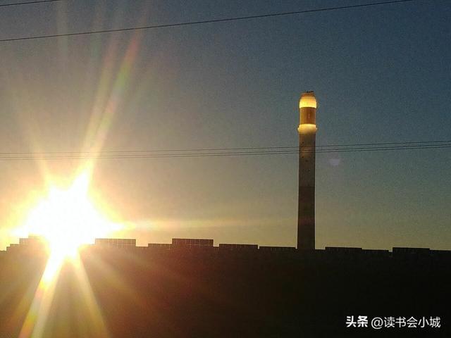 中国团队在撒哈拉铺了65万面镜子,建了全球最高塔,专抓太阳