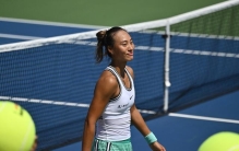 晋级决胜轮！郑钦文收获30积分和6.6万美元，即时世界排名第115