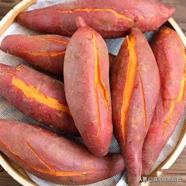中国4大长寿食物排行，白菜竟排第一，小米才第三，很多人吃错了