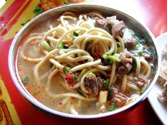 西藏美食：本地人私藏Top10，第1名治愈高反，第9名少有人敢挑战