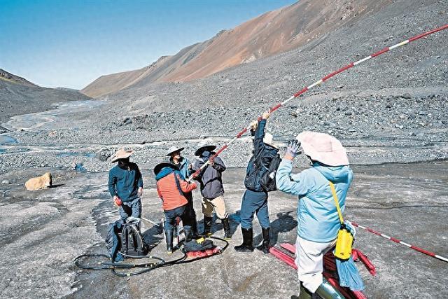 “保护冰川,就是保护人类自己”——对话中国科学院院士、中国冰冻圈科学学会名誉理事长秦大河