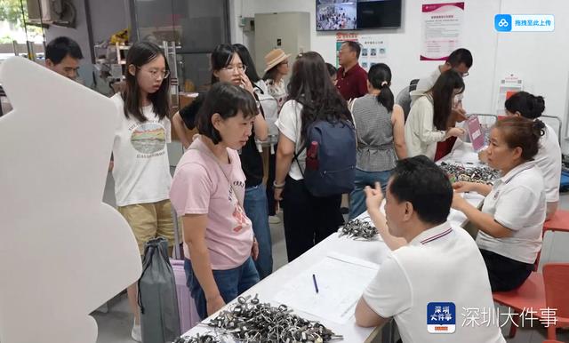 不换窗口不绕路,深大新生报到主打“极简风”,到校直奔宿舍