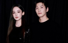 池昌旭偷瞄，李昀锐紧绷，娜扎全程冷淡，一场晚宴照见娱乐圈