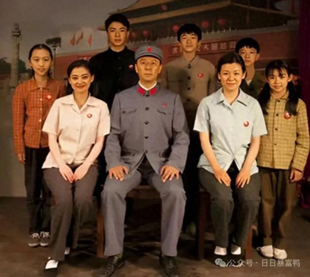 给“最好的年代剧”排名:《父母爱情》仅第8,第一名当之无愧