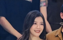 吴沚默活成了圈子里的“异类”，面对潜规则，她这样做