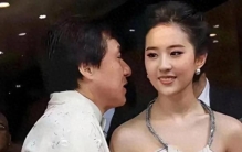 20岁刘亦菲被全网抹黑！沉默一招赢翻娱乐圈