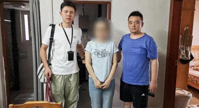 明星行程泄露背后黑幕曝光。