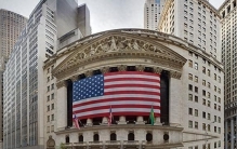 中美日三国负债对比：美国40万亿，日本9.1万亿，中国多少？