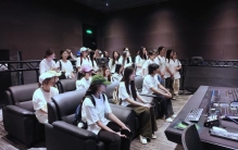 北京工商大学师生走进高新视听产业园，感受国产视听技术创新脉搏