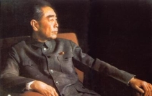颠覆西方权力逻辑！无权无财的周恩来，为何是世界最完美政治家？