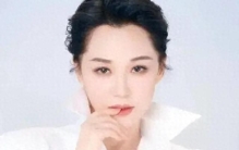 半老徐娘才是真绝色！娱乐圈8位冻龄女神，每个都是人间极品