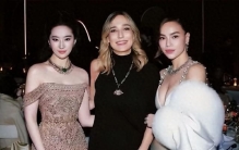 刘亦菲裁掉越南女星合照事件