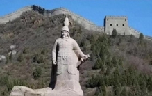 被教科书骗了！我们现在看的绝美长城，全是他逼出来的军事奇迹