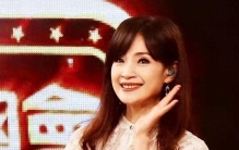 59岁仍是干净之身，至今没谈过恋爱，直言除非是最爱不然不会献身