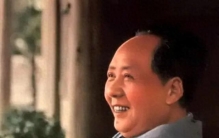 3万人被40万人围成铁桶，毛主席却说，别慌，咱来指挥敌人跑步
