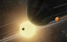 天文学家发现：太阳和银河系之间，还有一个神秘结构？