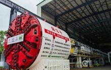 世界最长海底公路隧道盾构掘进全部完成，青岛闯出了五项世界纪录
