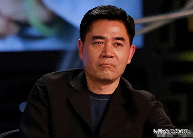 消失许久后,70岁陈宝国现状曝光令人心疼,43岁儿子至今未婚未育