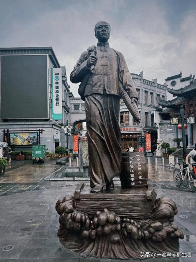 一个包袱一把伞,来到洪江当老板,湘西古城活着的明清商业活化石