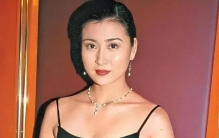 靠“三级片”出名，却因得罪导演被打断肋骨，如今59岁的她还好吗