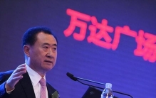 9年还了1000多亿，如今瘦成纸片人的王健林，还欠多少钱没还完？