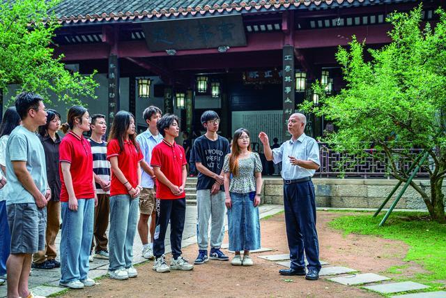 惟楚有材斯为盛 弦歌不辍贯古今——从千年岳麓书院到百年湖南大学